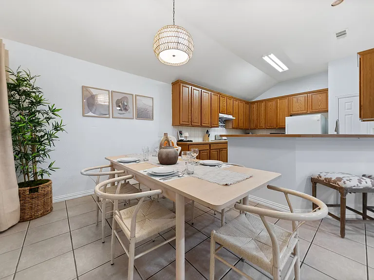 4835 Crown Dr — Photo 47