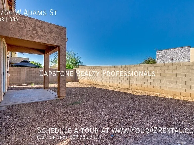 8764 W Adams St — Photo 13