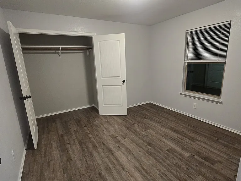 2nd/Guest Closet