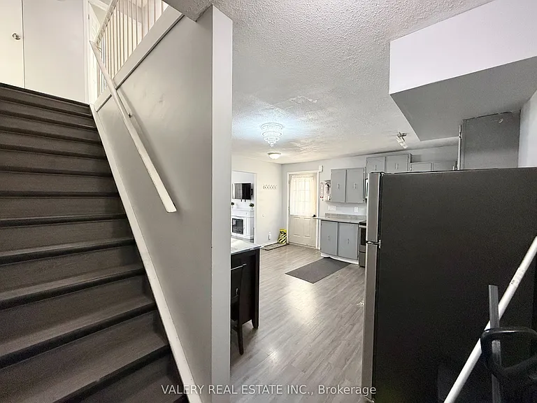 1180 Heathfield Ct — Photo 7