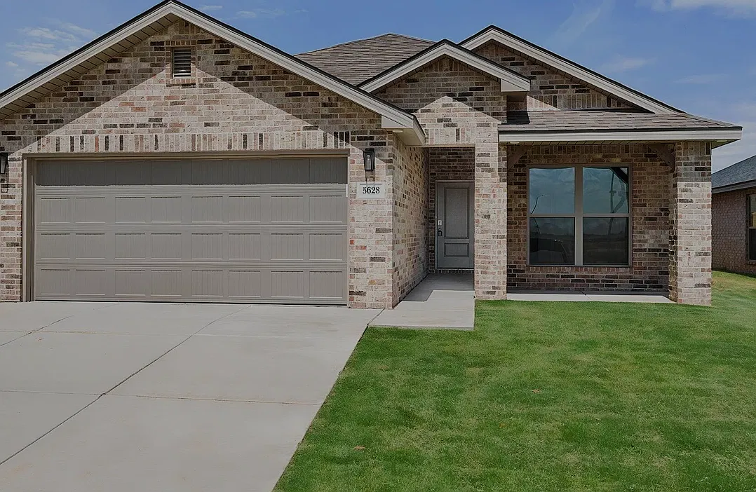 4 bed, 1700 sqft, $2,300 — Photo 1