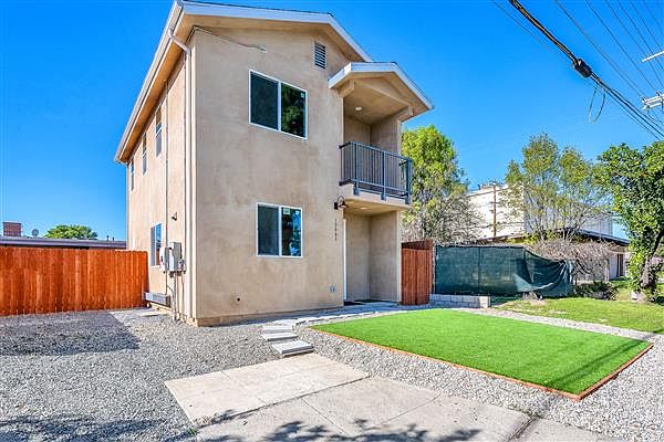 1st image of 10663 Encino