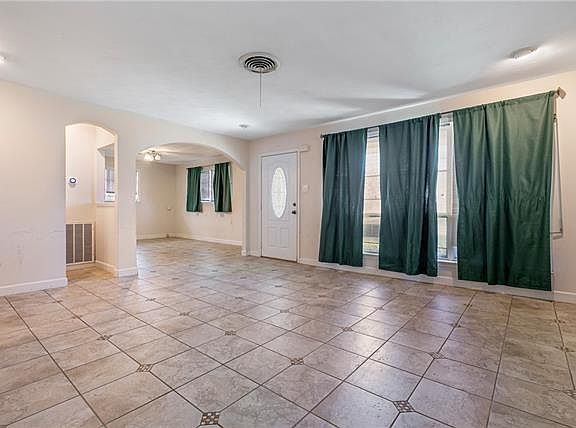 3rd image of 4704 Lake Louise Ave
