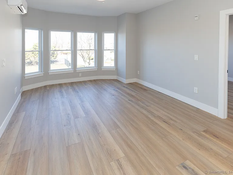 300 Harbour Close #B-34 — Photo 6