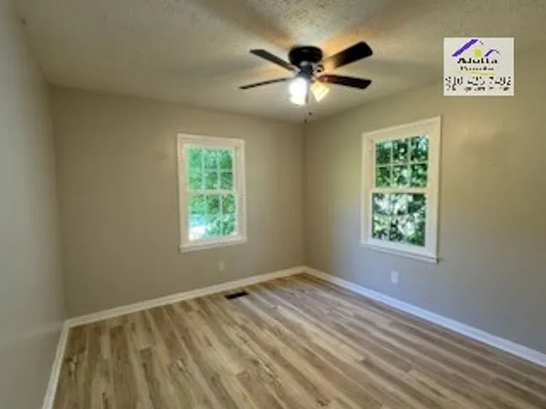 3918 Donna St — Photo 16