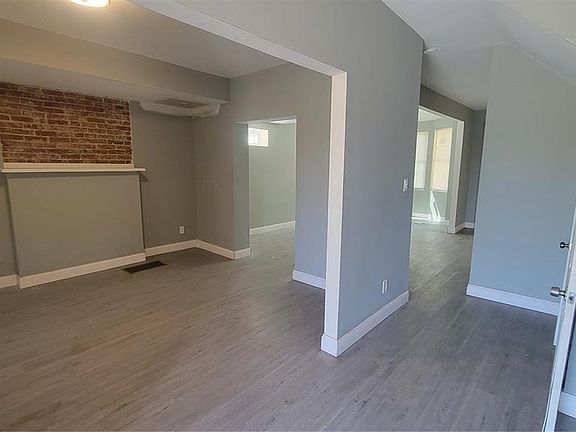 5th image of 1389 Hamilton Ave