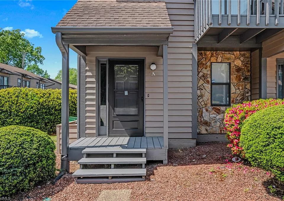 310 A Vista Cir