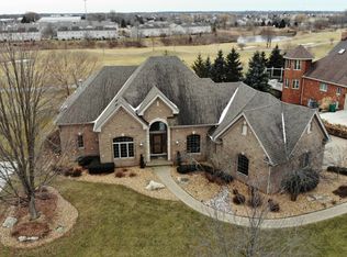 16153 W Red Cloud Dr, Lockport, IL 60441
