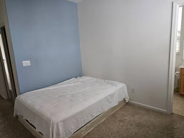 2808 Hilltop Mall Rd, Richmond, CA 94806