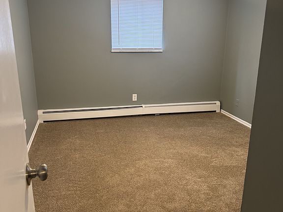 5th image of 2450 Boudinot Ave #11557515