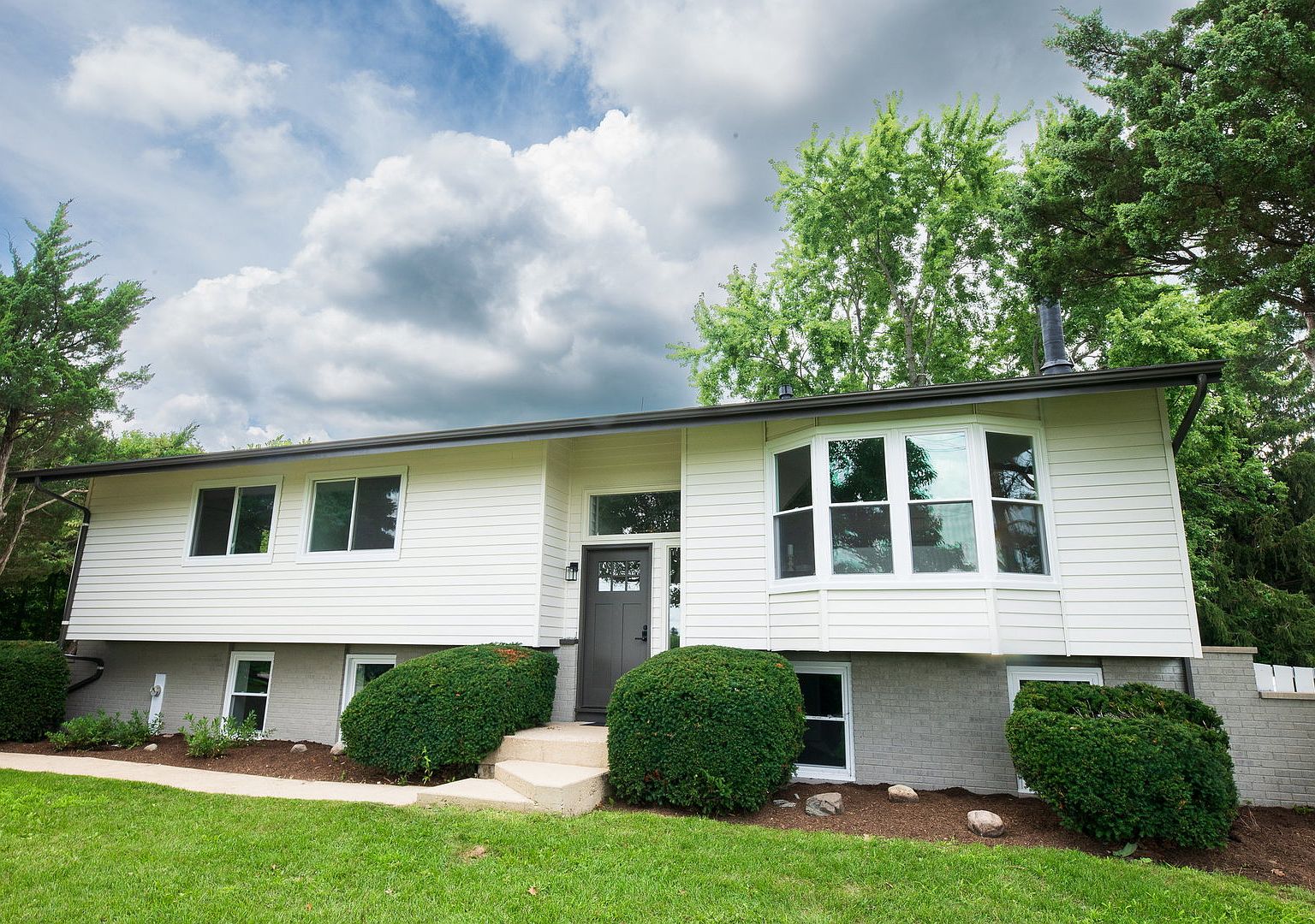 42W316 Silver Glen Rd, St Charles, IL 60175 | Zillow
