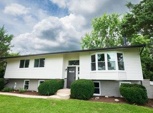 42W316 Silver Glen Rd, St Charles, IL 60175