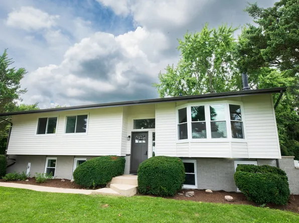 42W316 Silver Glen Rd, St Charles, IL 60175