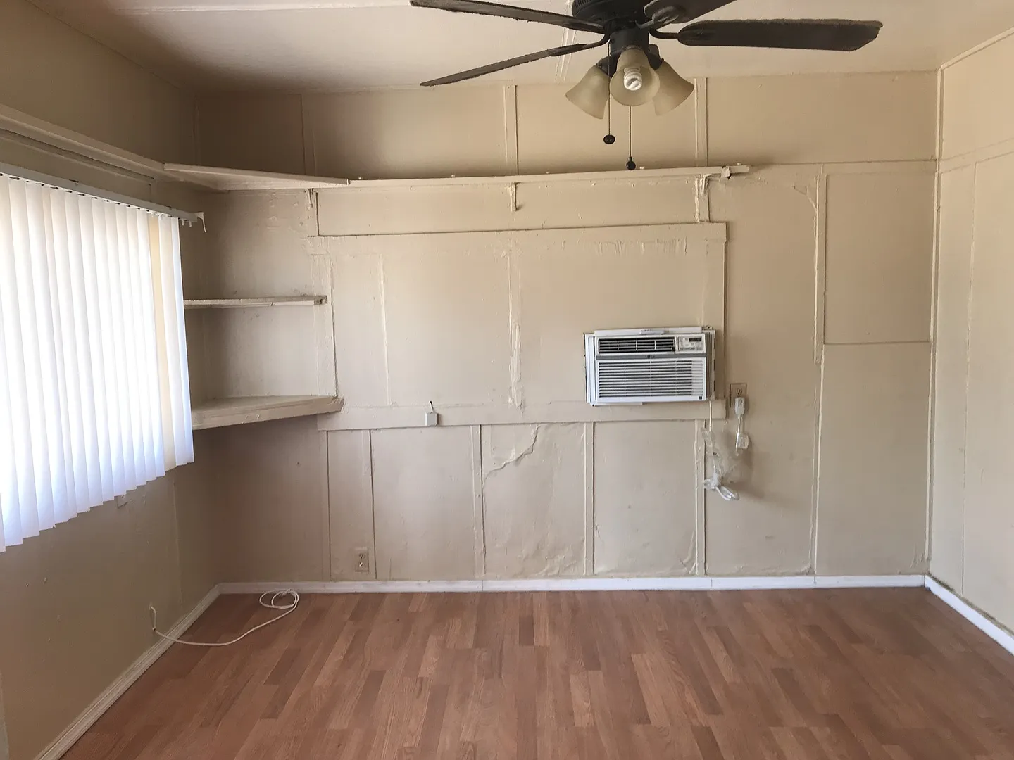 Phoenix 1 Bedroom Unit — Photo 2