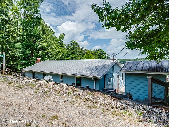 2nd image of 290 Holley Cir