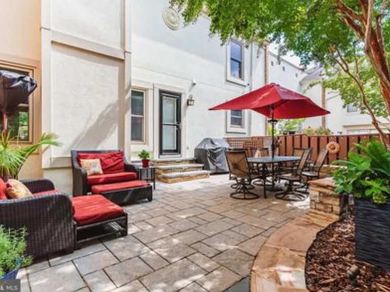 1214 S Potomac St — Photo 13