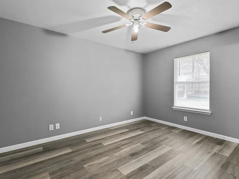 2608 Cross Timber Dr — Photo 11