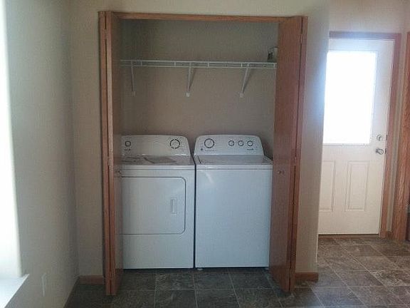 washer & dryer on 1st floor