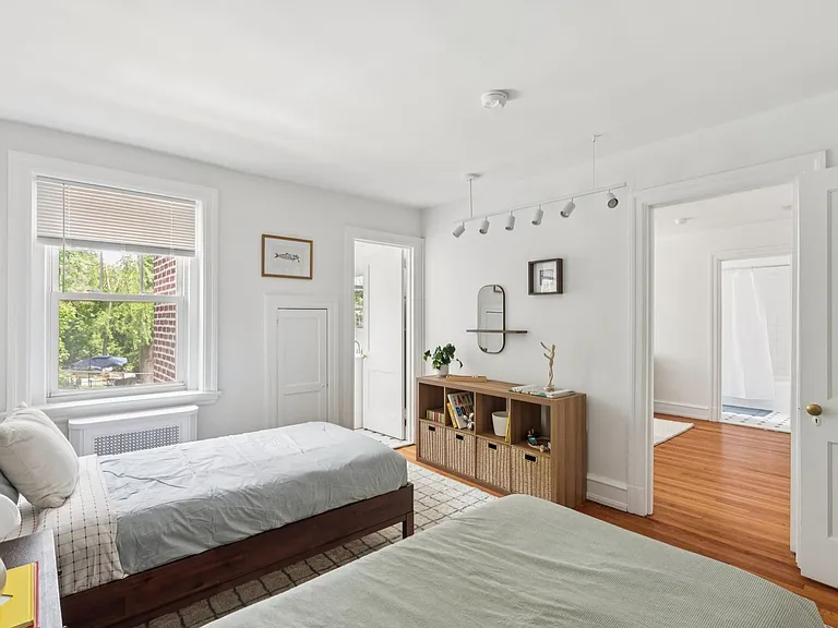Greenwood Terrace — Photo 19