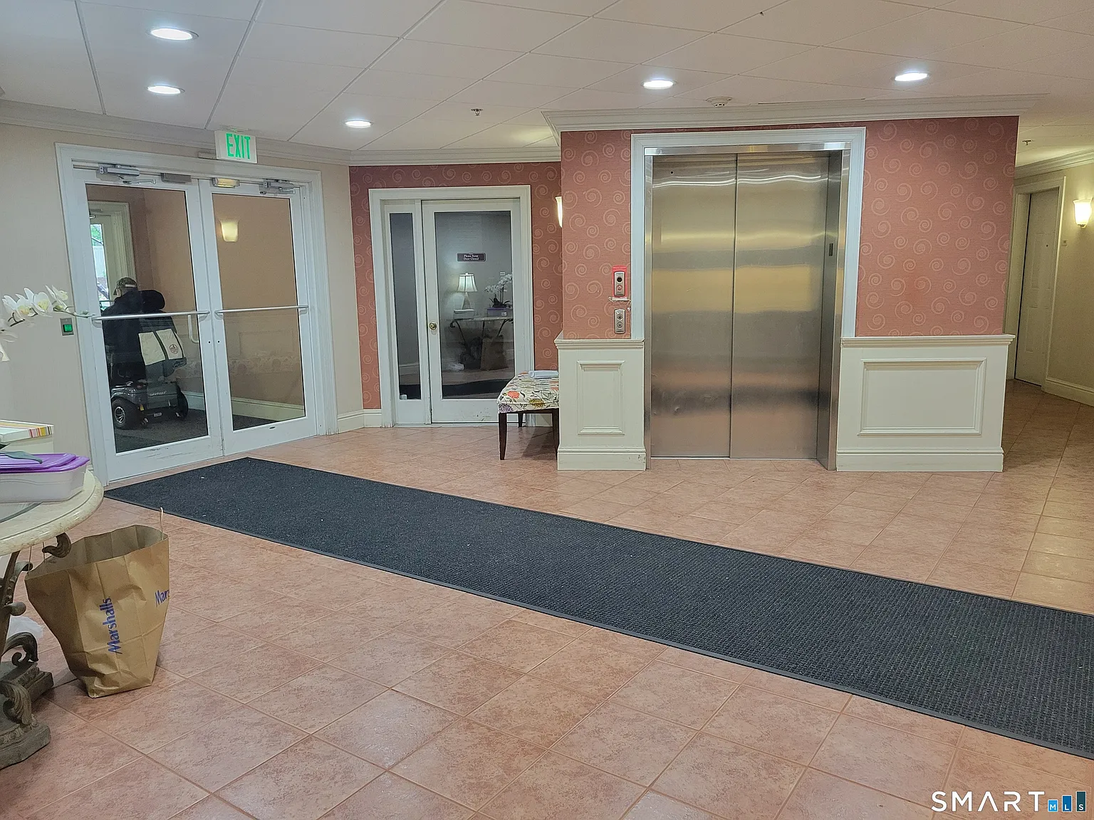 2 bed, 2.0 bath, 956 sqft, $2,100 — Photo 4