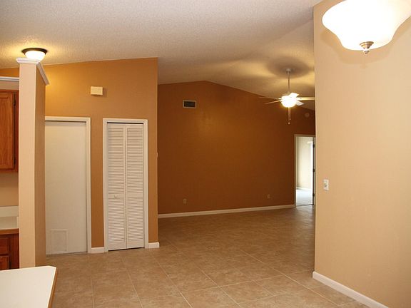 5th image of 1633 Woodmar Dr