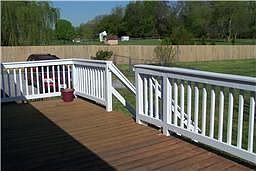 Xtra Large back deck with fountain