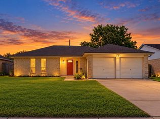 5427 Timpani Dr, Friendswood, TX 77546