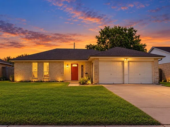 5427 Timpani Dr, Friendswood, TX 77546