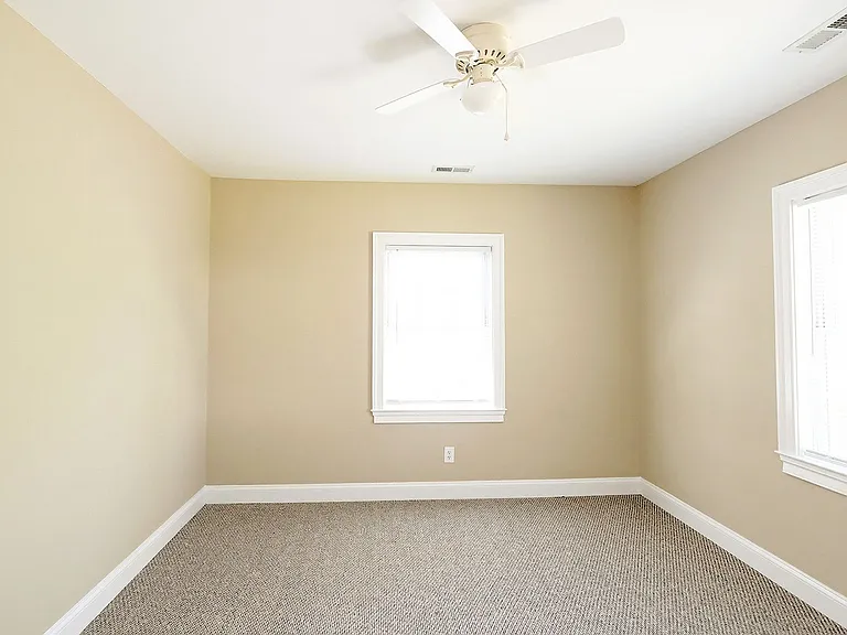 103 Linden St — Photo 21