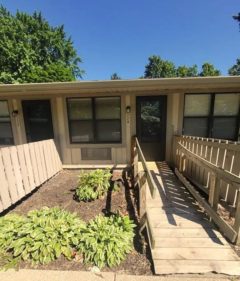 Roomy and affordable studio coming soon! First Month is Free! — Photo 2