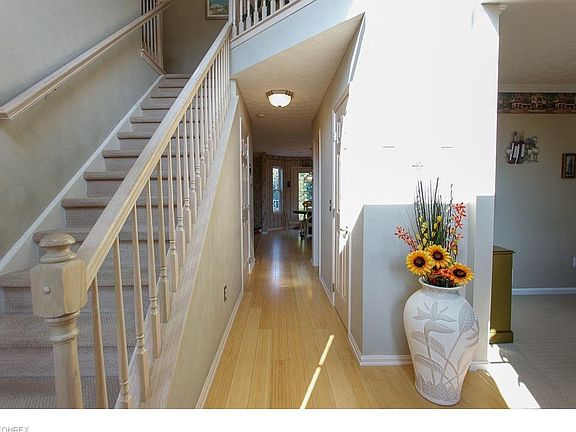 3rd image of 4556 Litchfield Dr