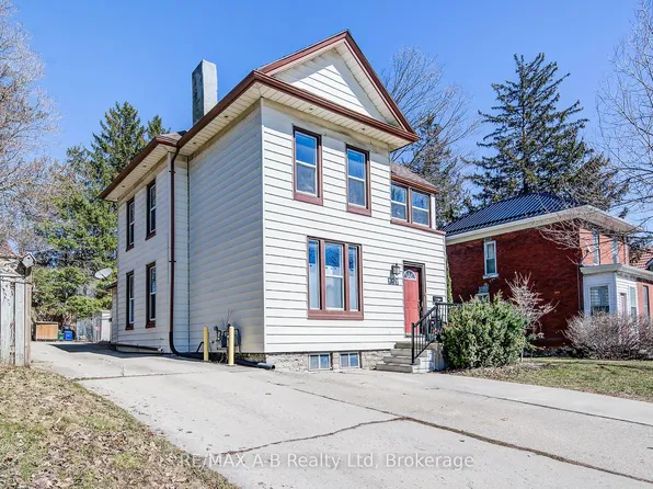 587 Ingersoll Ave, Woodstock, ON N4S 4Y4