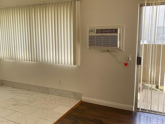 In wall Air conditioner