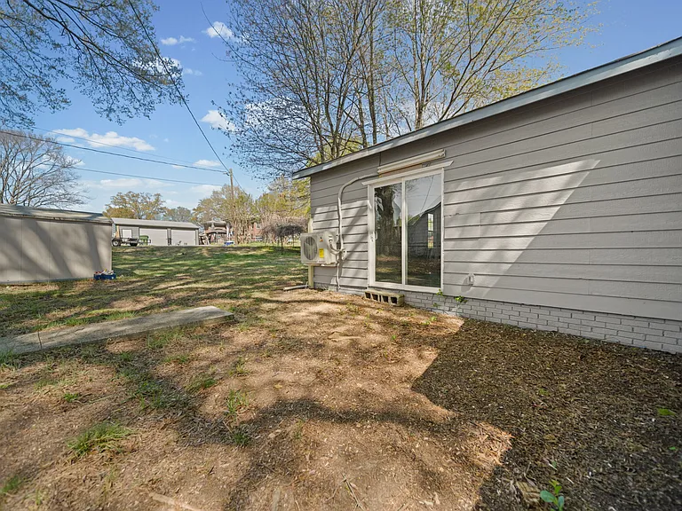 103 Sadler Ave — Photo 14