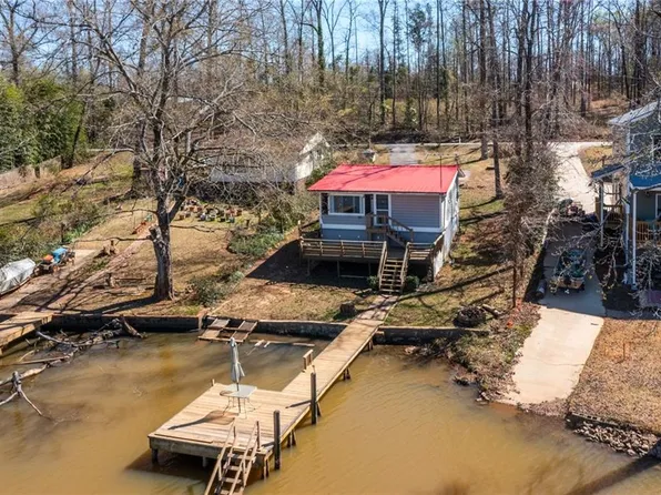 126 Elizabeth Cir, Jackson, GA 30233