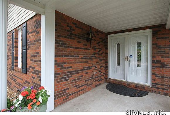 1st image of 74 Elmwood Dr