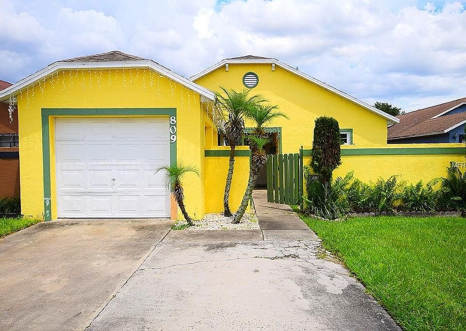 1st image of 809 Grenadier Dr