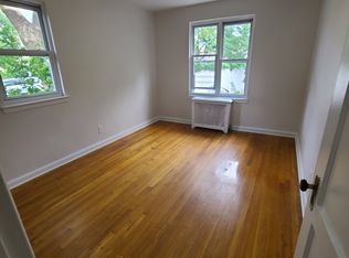14014 Jewel Ave #1, Flushing, NY 11367