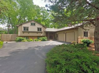 256 East Ln, Lake Zurich, IL