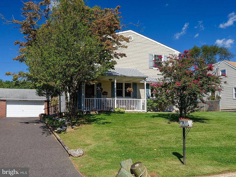 1st image of 9818 Woodfern Rd