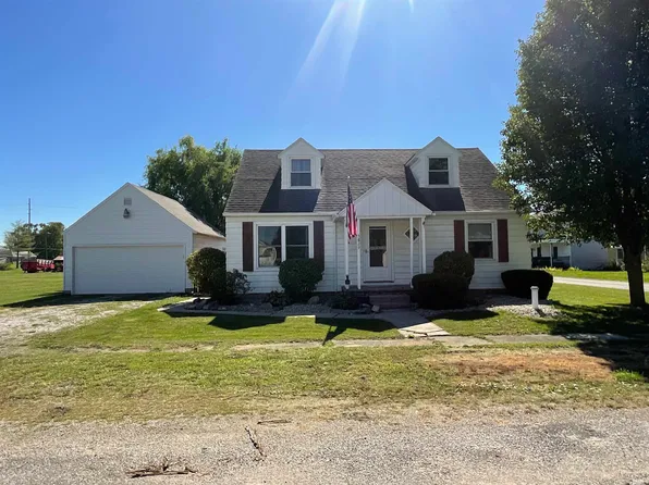 5822 E North St, Ossian, IN 46777