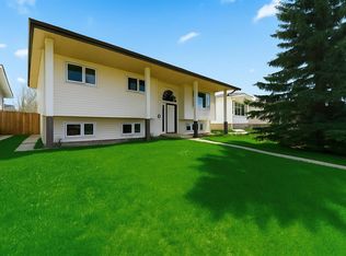 5419 W 53rd St, Camrose, AB T4V4N6