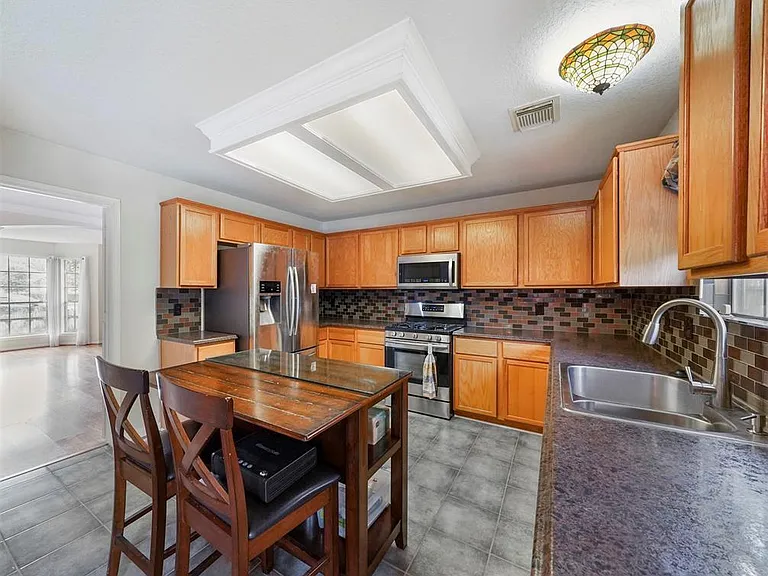 25719 Bearborough Dr — Photo 9