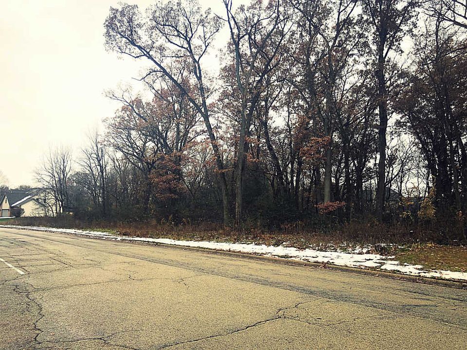1st image of 1402 University Dr