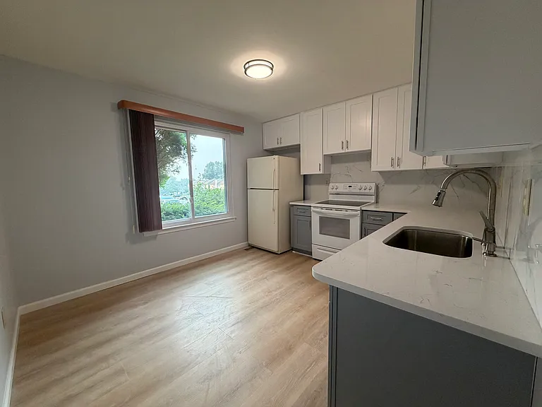 20 Citadel Cir — Photo 5