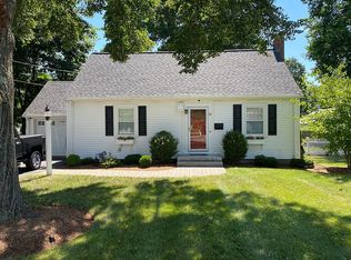 33 Hanson Ave, Walpole, MA 02081