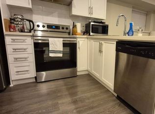 23944 104th Ave, Maple Ridge, BC V2W 1V8