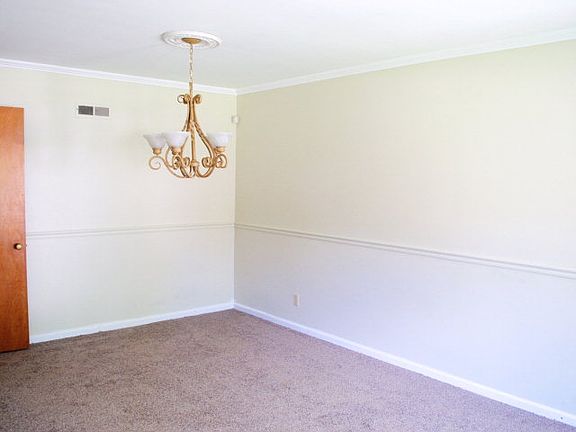 3rd image of 703 Barnard Ave