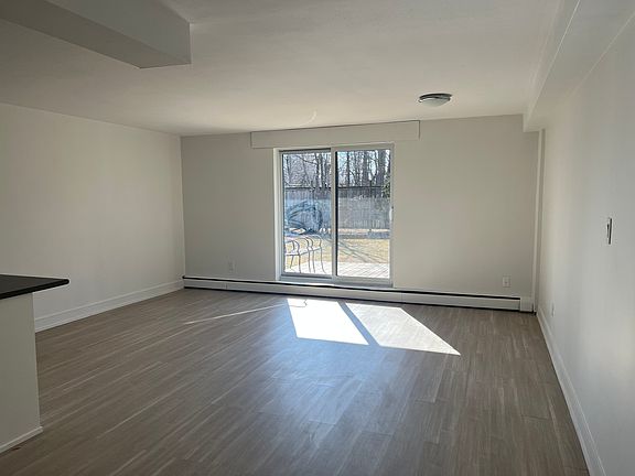 2nd image of 2124 Ghent Ave #105