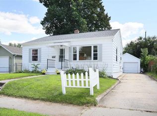 1856 Smith St, Green Bay, WI 54302